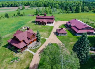 274 ± Acre Luxury Ranch & Hunting Estate | Butternut, WI