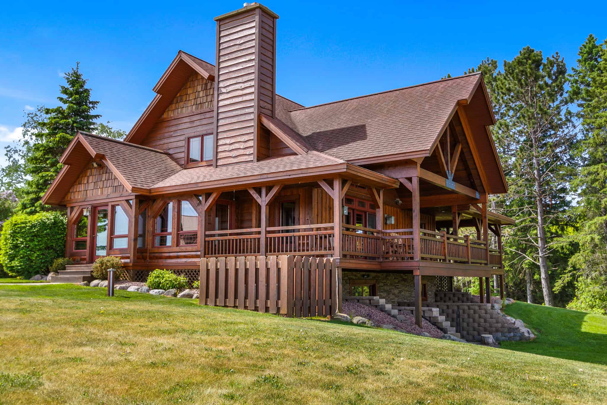 274 ± Acre Luxury Ranch & Hunting Estate | Butternut, WI