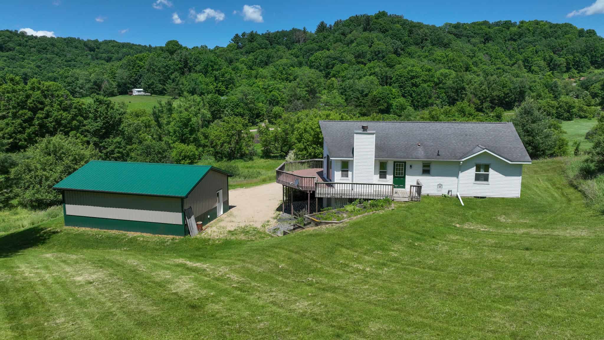 Scenic Country Home & Trophy Whitetail Retreat Near Wildcat Mountain State Park – 21.78 Acres in Vernon County, Wisconsin