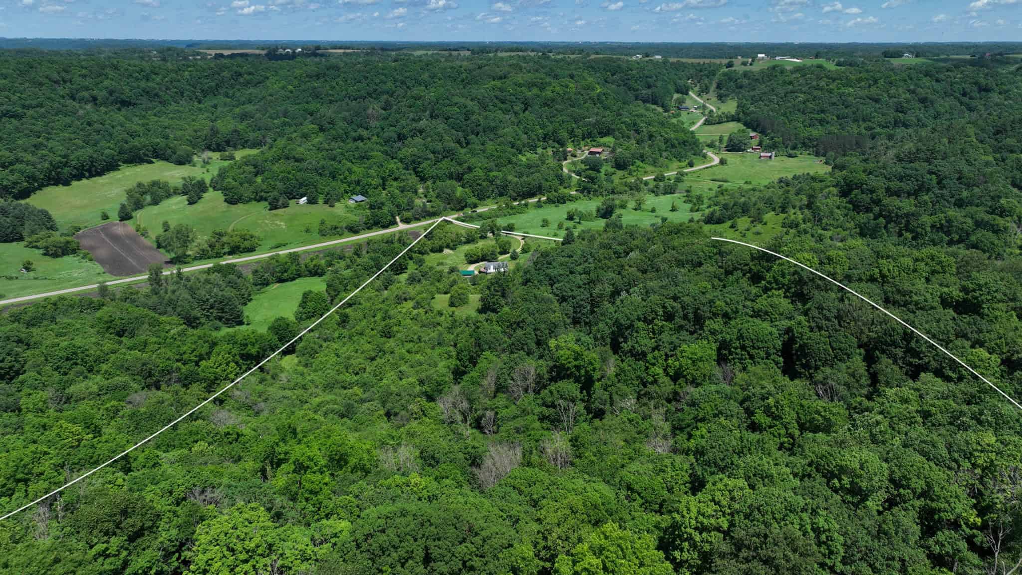 Scenic Country Home & Trophy Whitetail Retreat Near Wildcat Mountain State Park – 21.78 Acres in Vernon County, Wisconsin