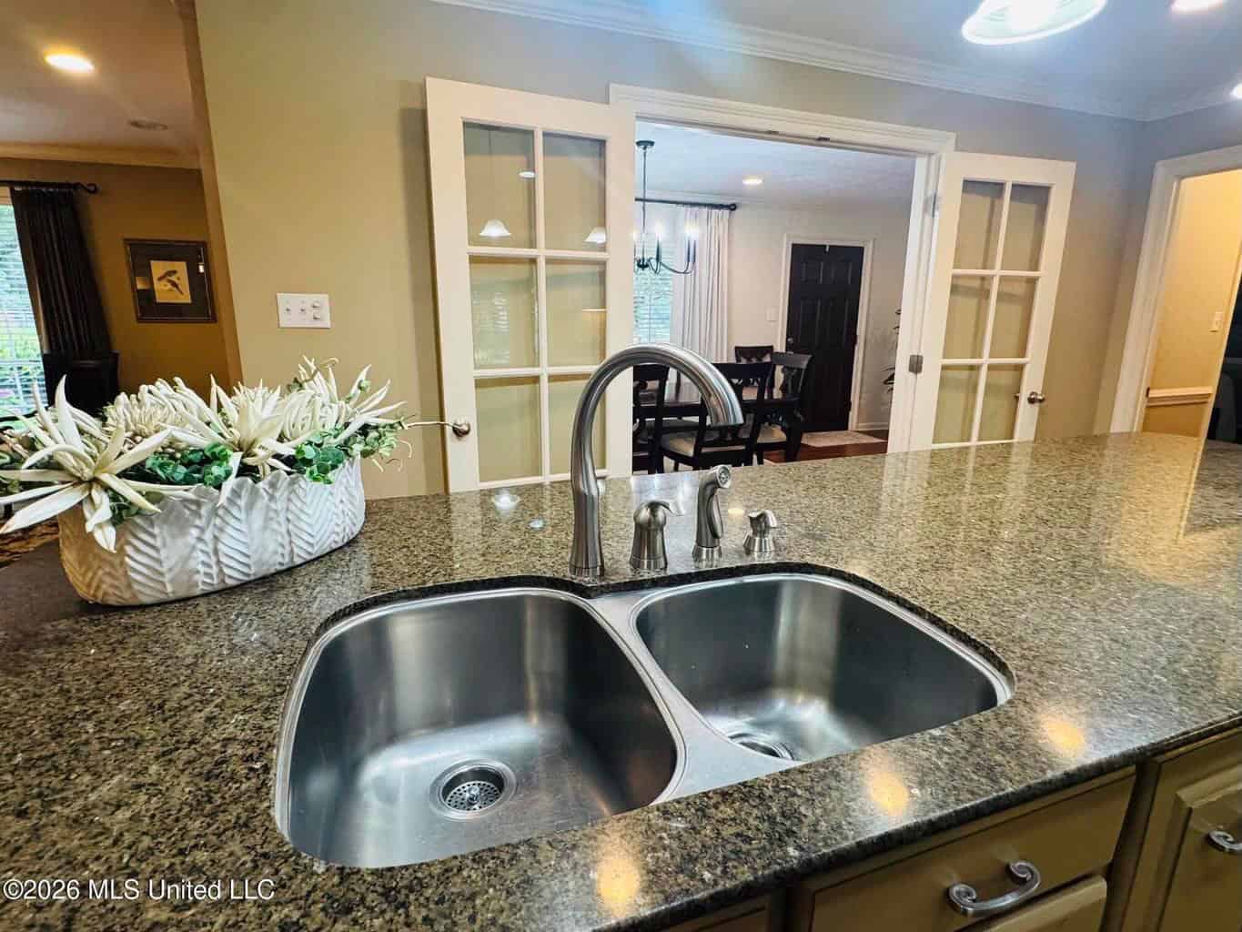 Gillsburg MS Farmhouse Estate on 99 Acres
