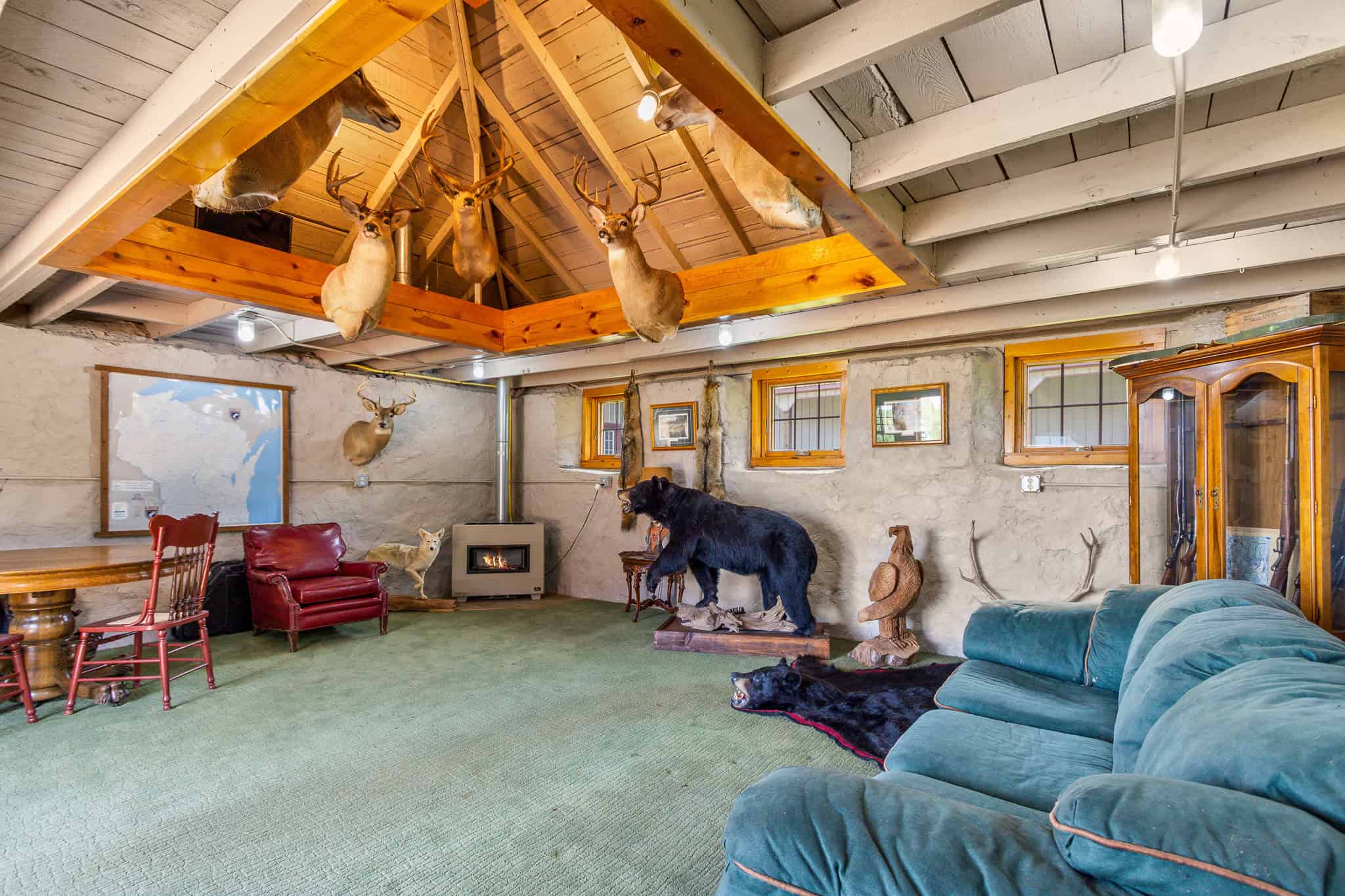 274 ± Acre Luxury Ranch & Hunting Estate | Butternut, WI