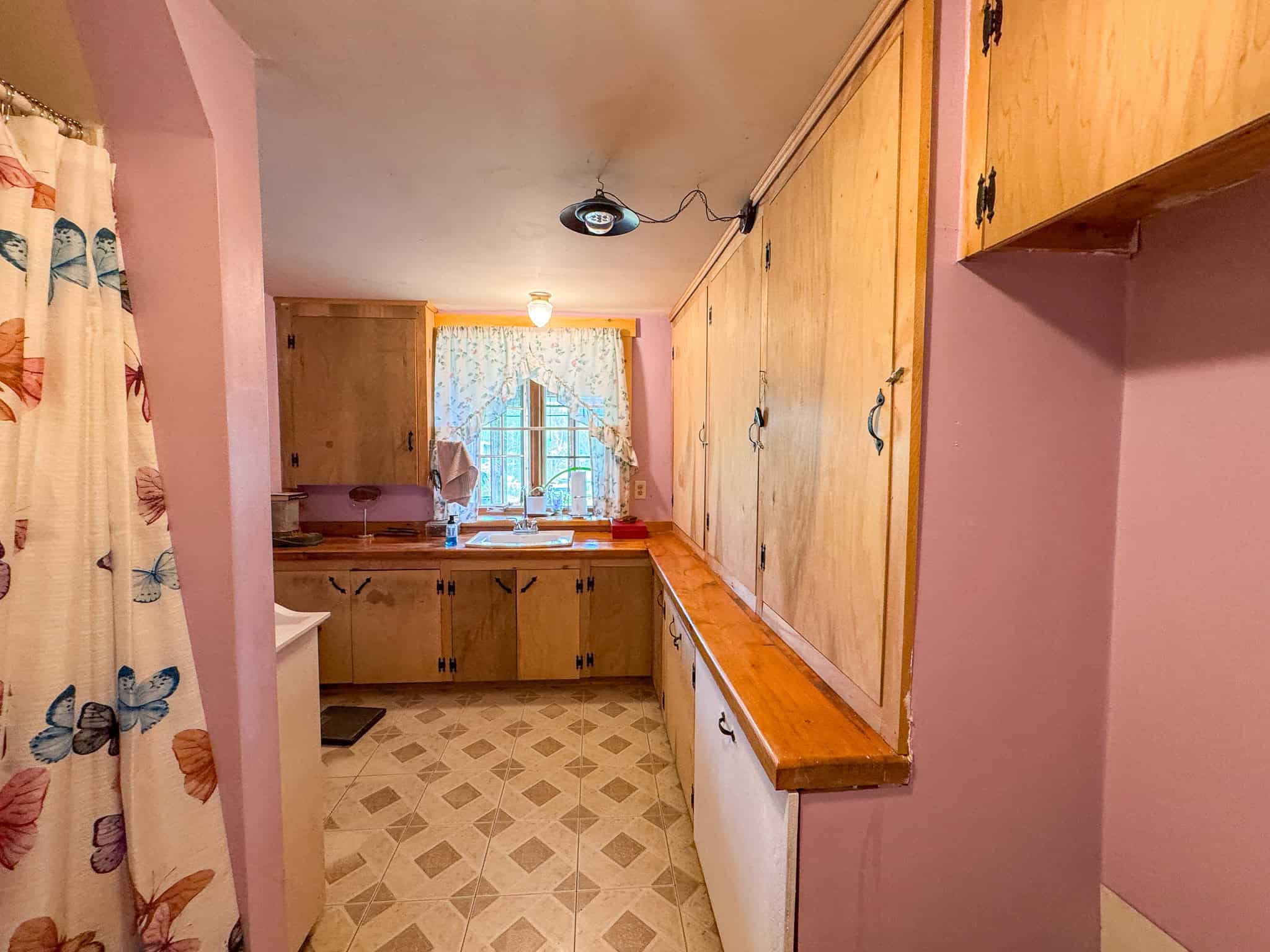 Unique Eco Friendly Home on 18.7 Acres – Waterford, Maine