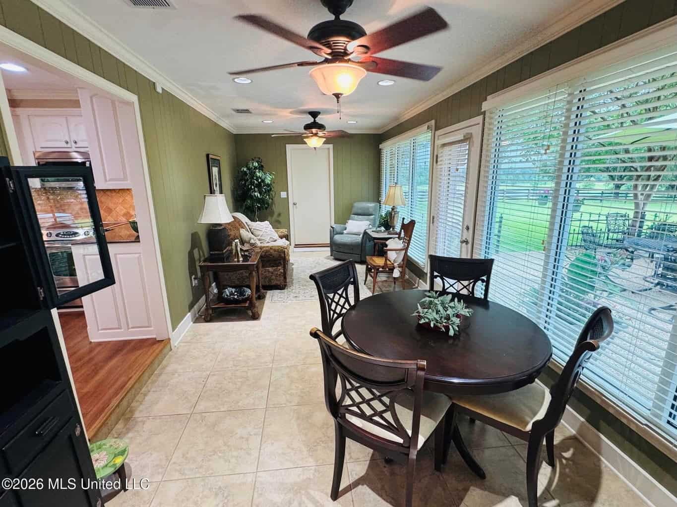 Gillsburg MS Farmhouse Estate on 99 Acres