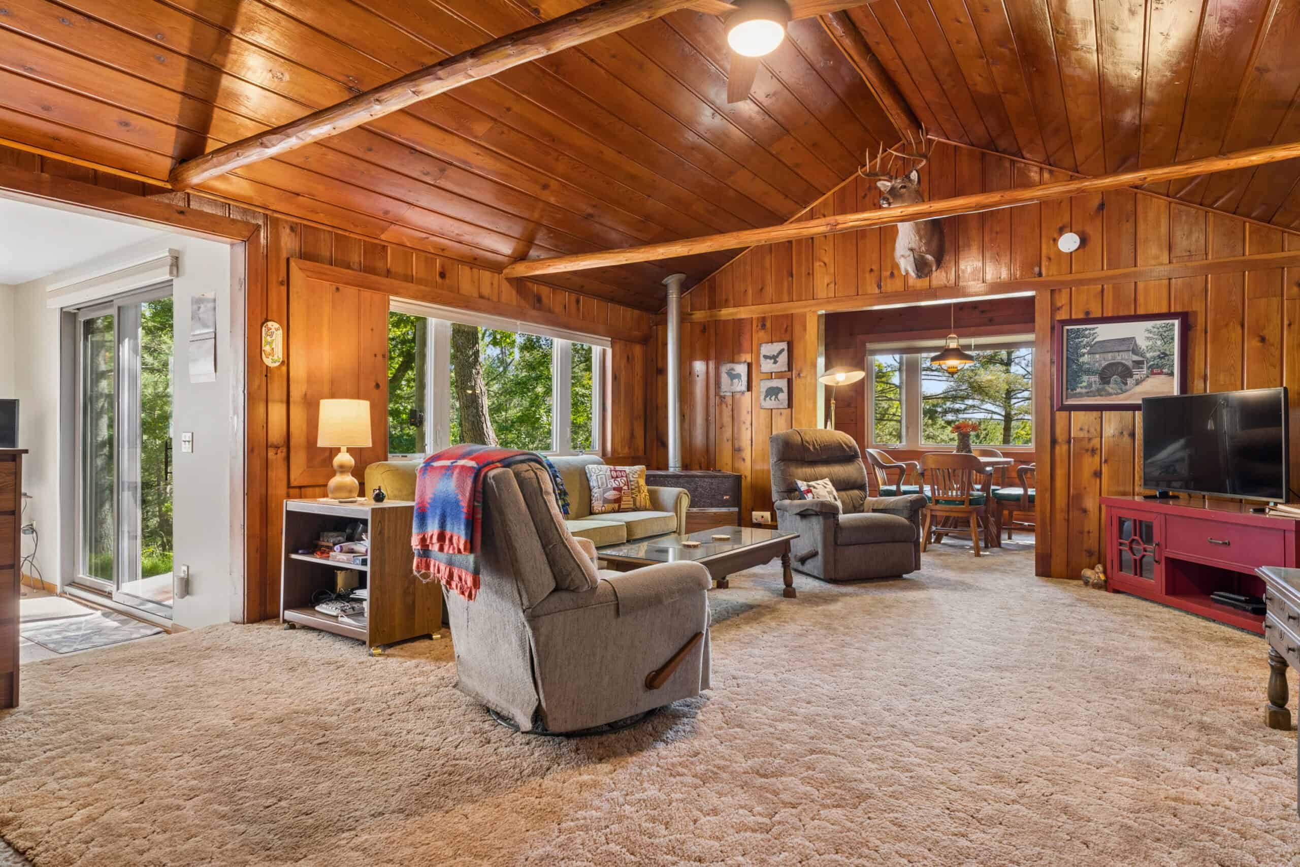 Classic Canada Creek Ranch Log Cabin with Lake Geneva Views