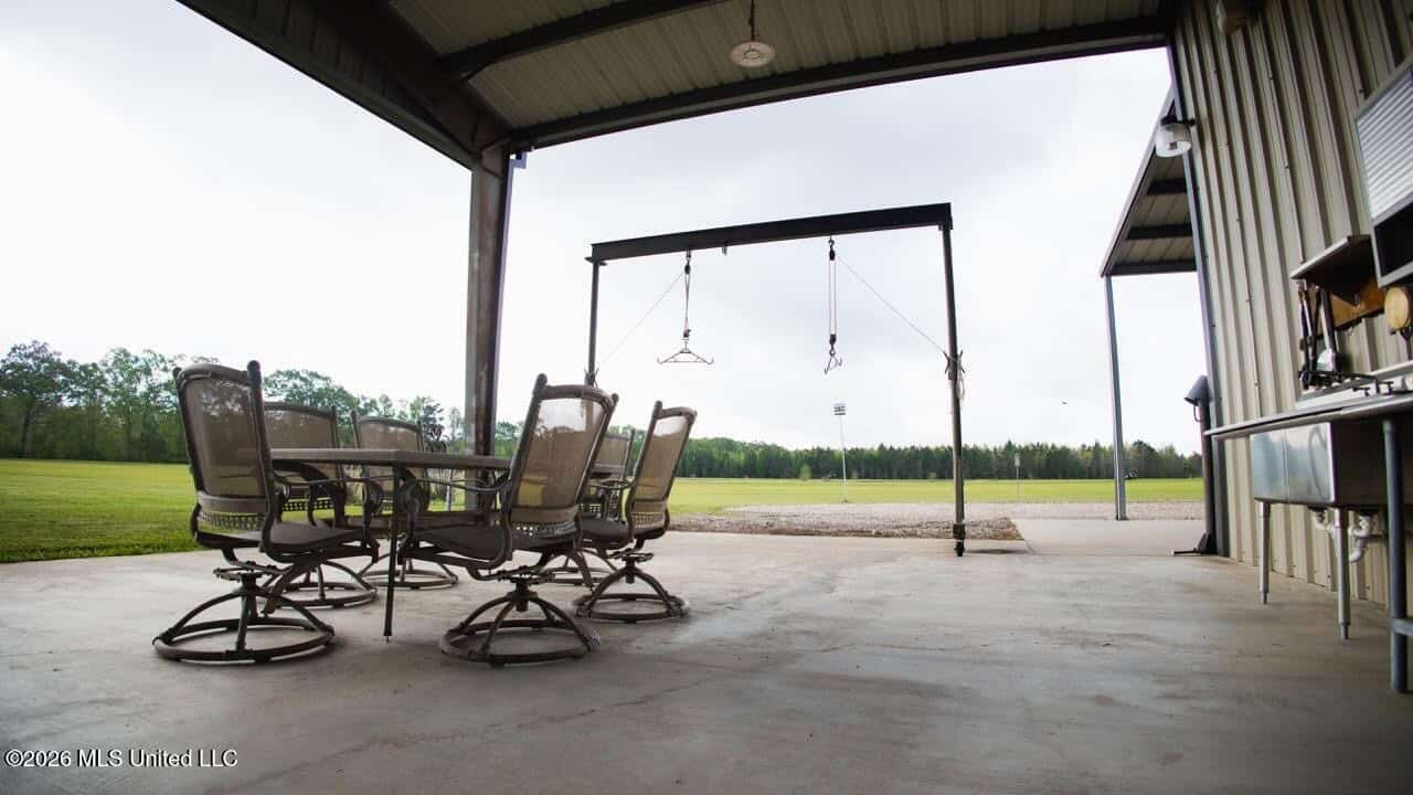 958± Acre High-Fence Ranch in Oakdale, Louisiana
