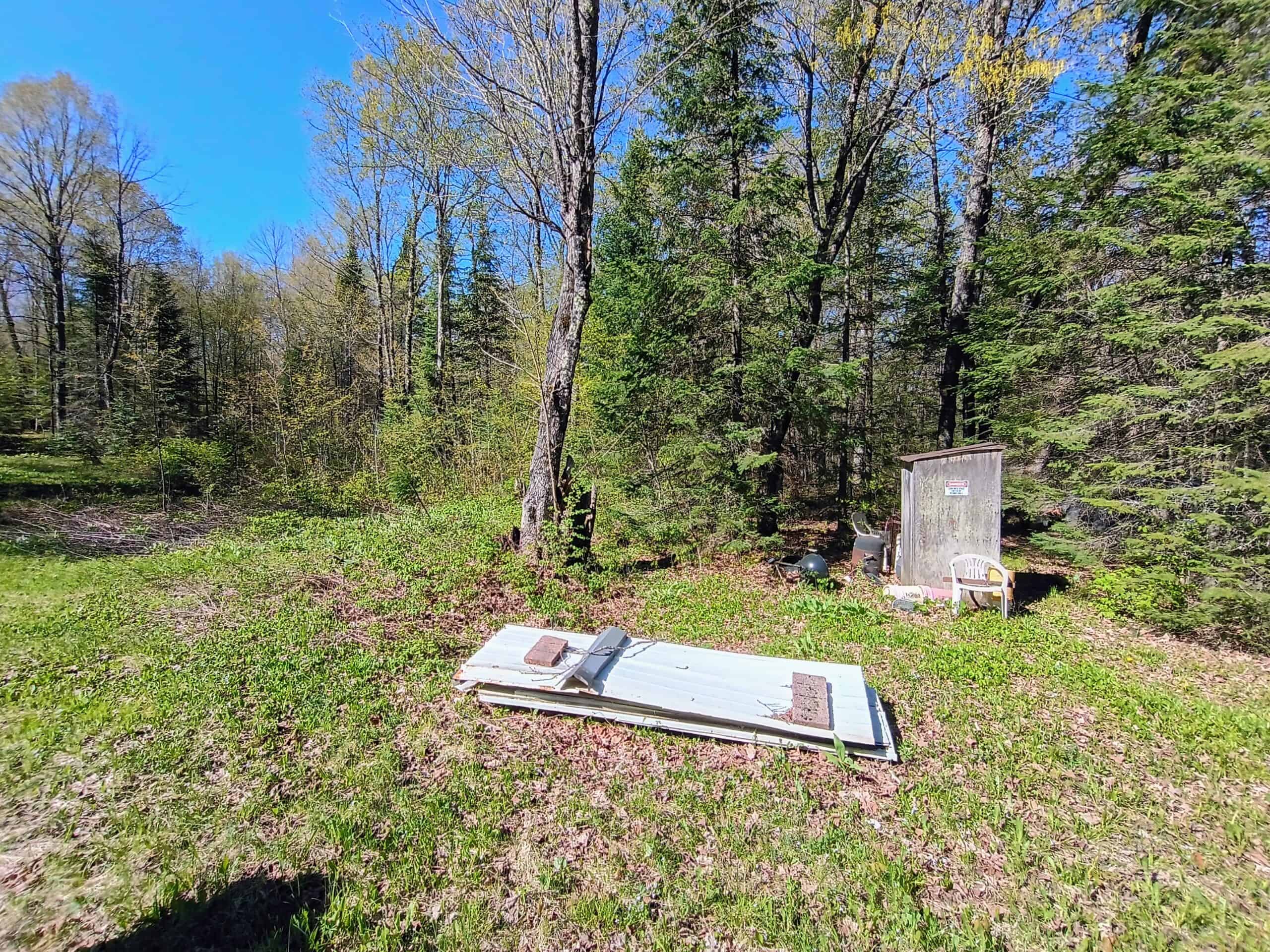 40 Acres Surrounded by 300,000 Acres of Public Land