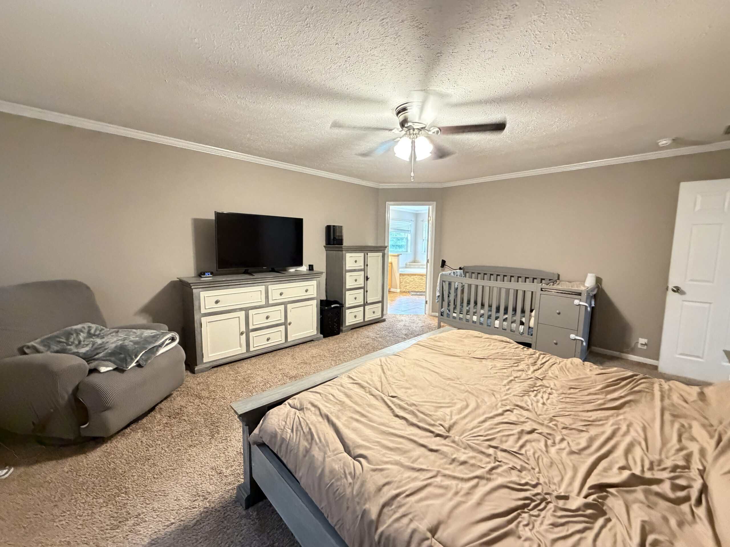 Ozark Homestead and Land for Sale in Salem, MO