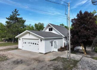 Beautiful Country 3-Bedroom Home Canada Creek Ranch Atlanta MI