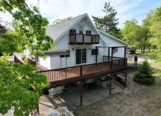 Beautiful Country 3-Bedroom Home Canada Creek Ranch Atlanta MI