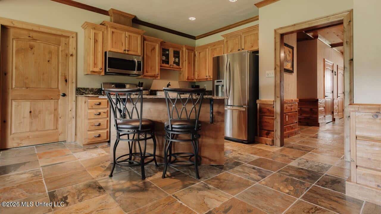 158± Acres with Custom Homes in Oakdale, Louisiana