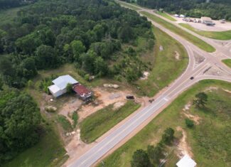 21.4 Acres For Sale at the Intersection of Hwy 84 & Hwy 33 Franklin County Mississippi