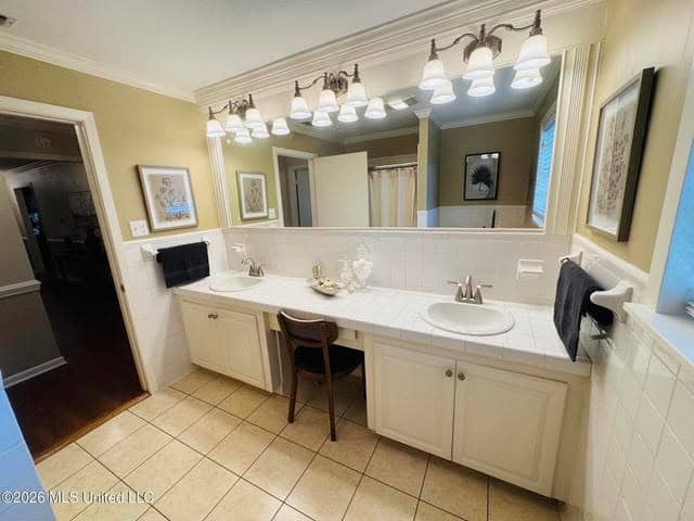 Gillsburg MS Farmhouse Estate on 72 Acres