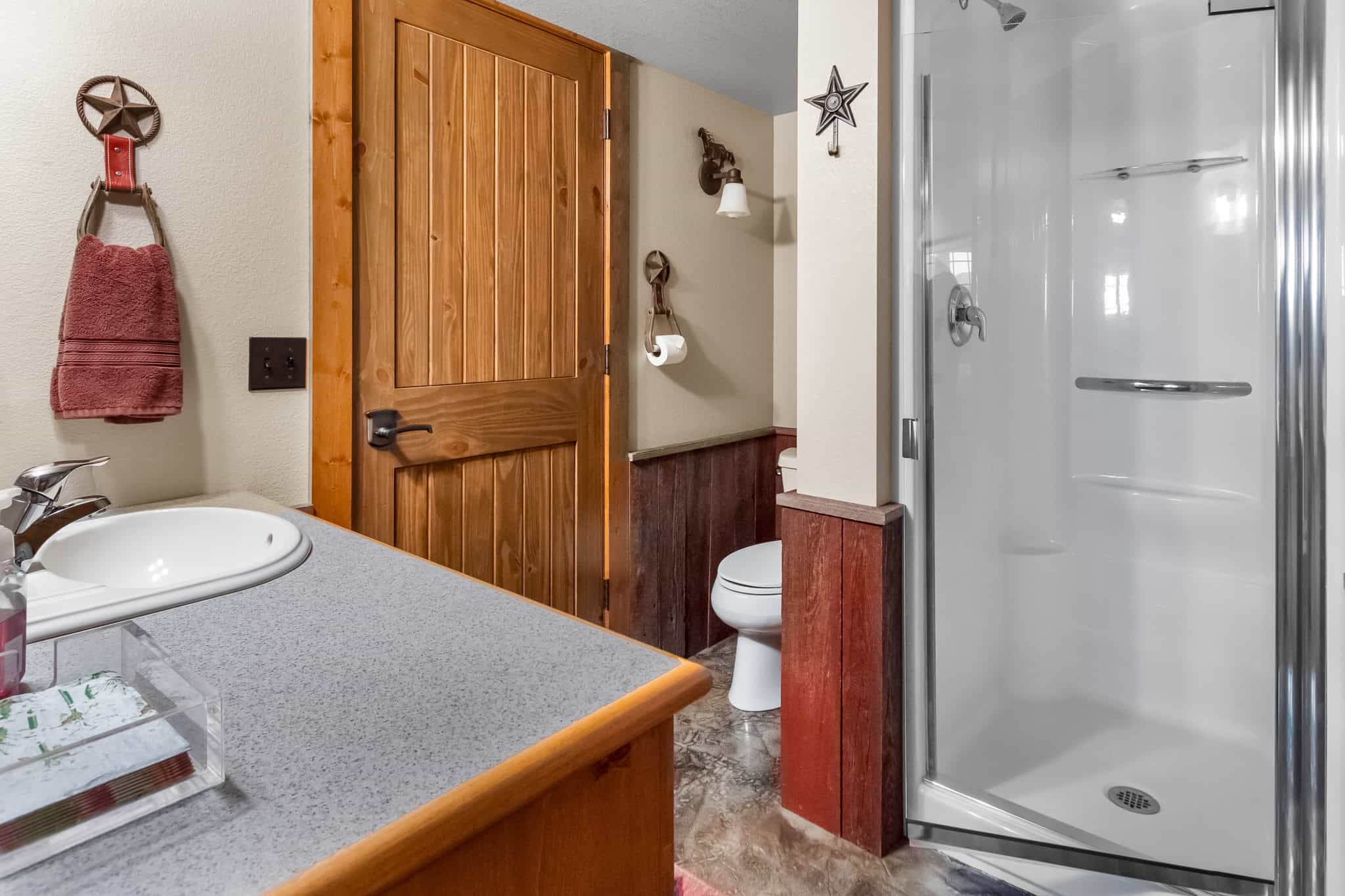 274 ± Acre Luxury Ranch & Hunting Estate | Butternut, WI