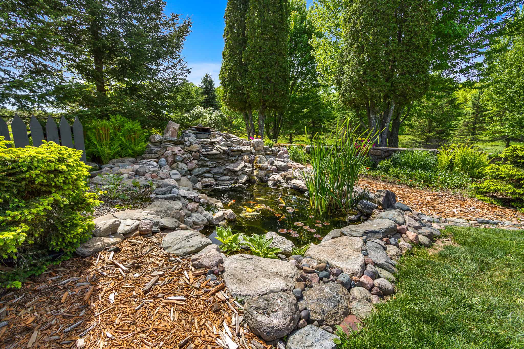 274 ± Acre Luxury Ranch & Hunting Estate | Butternut, WI