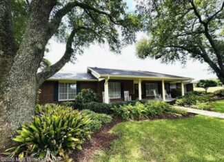 Gillsburg MS Farmhouse Estate on 72 Acres