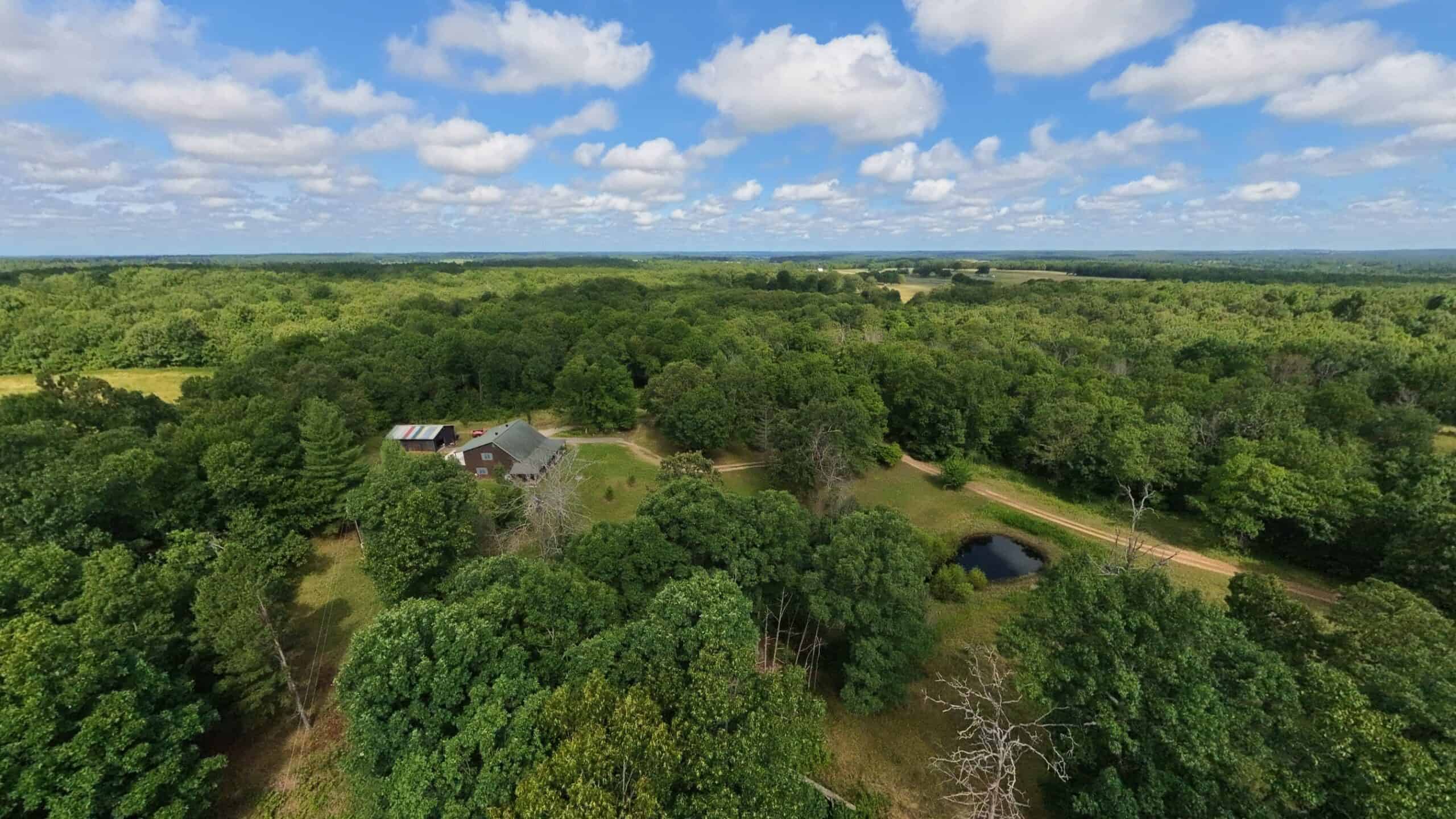 Rustic Ozarks Home on 27.5 Acres
