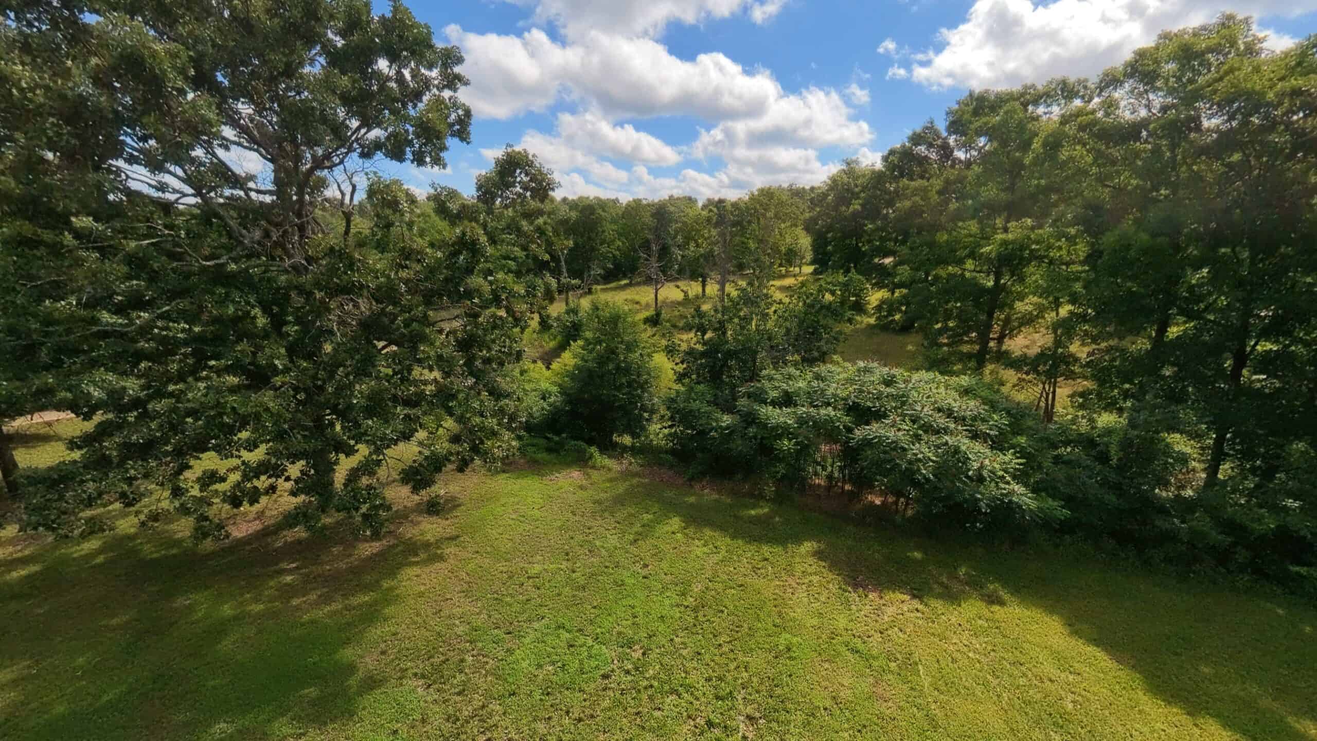 Rustic Ozarks Home on 27.5 Acres
