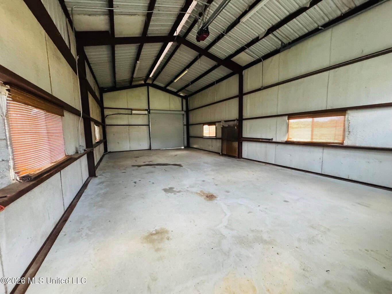 Gillsburg MS Farmhouse Estate on 99 Acres