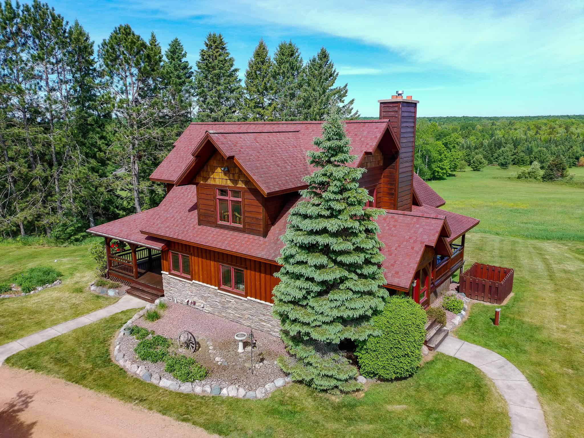 274 ± Acre Luxury Ranch & Hunting Estate | Butternut, WI