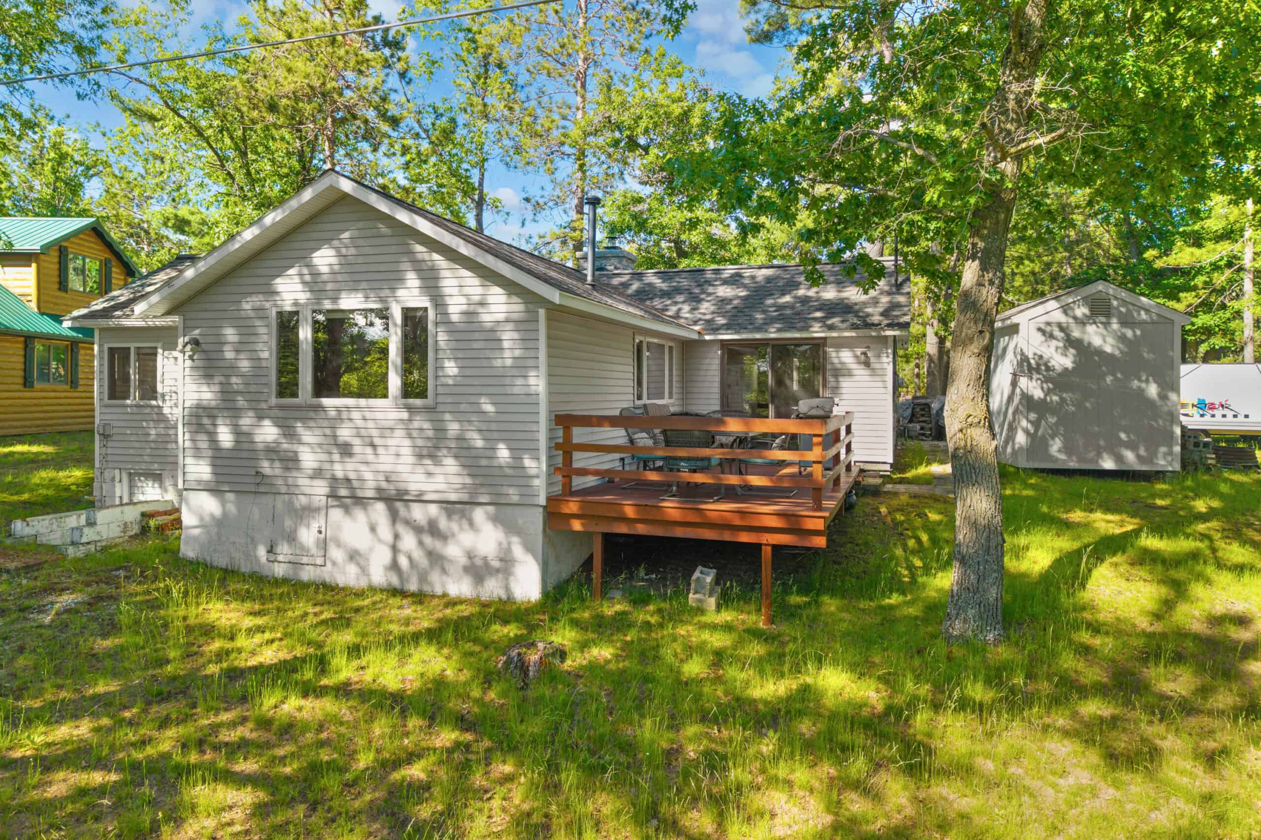 Classic Canada Creek Ranch Log Cabin with Lake Geneva Views