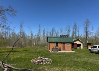 Hunting Base Camp on 40 acres in Kettle River, Minnesota