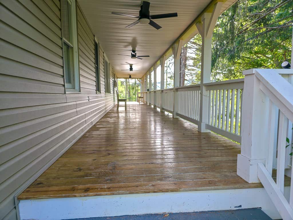 BIG ACREAGE, TRAILS, WILDLIFE!