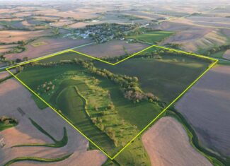 Western Iowa Income Producing Farm