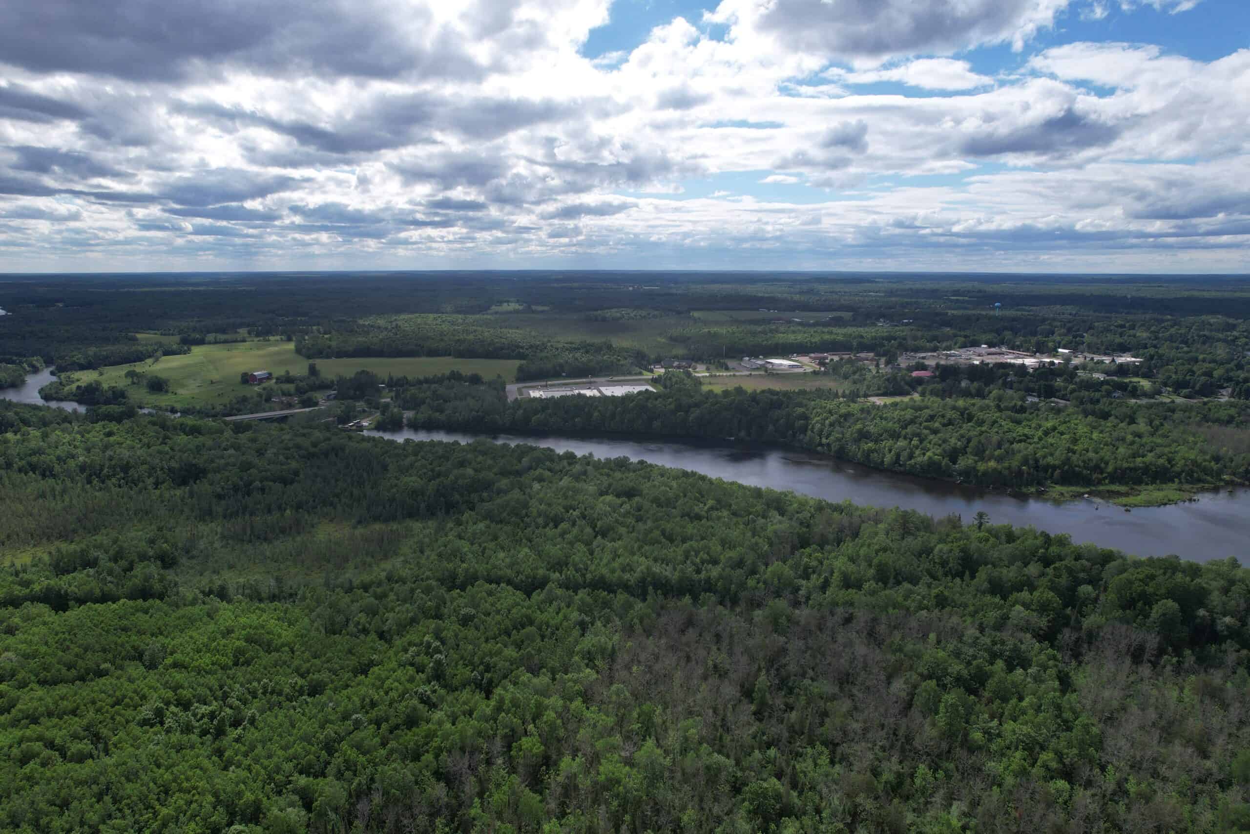 58 ± Acres Near Park Falls With Whitetail Hunting