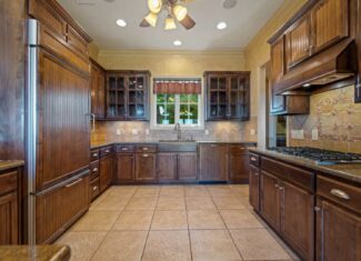 Luxury Hill Country Home with Acreage to Hunt