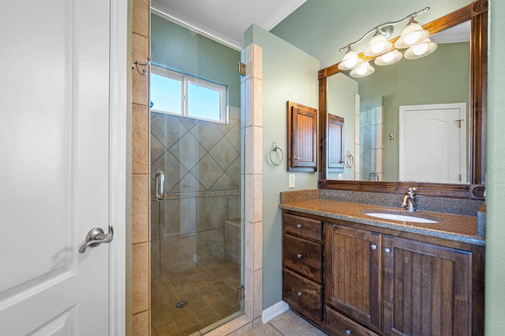Luxury Hill Country Home with Acreage to Hunt