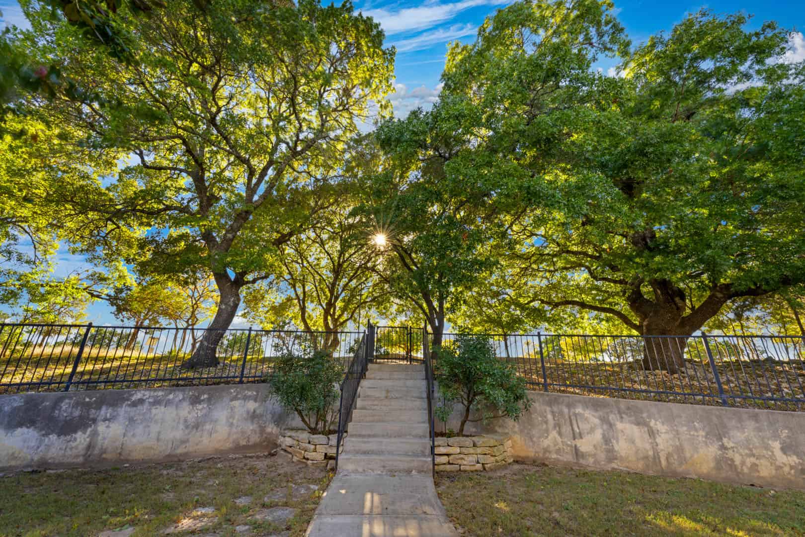 Luxury Hill Country Home with Acreage to Hunt