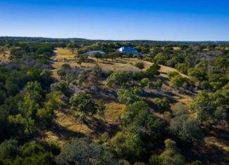 Luxury Hill Country Home with Acreage to Hunt