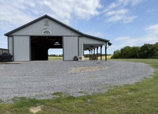 Barndomimium, RV Hook-Up & 11 Acres adjacent to Green River Lake Campbellsville, KY 42718