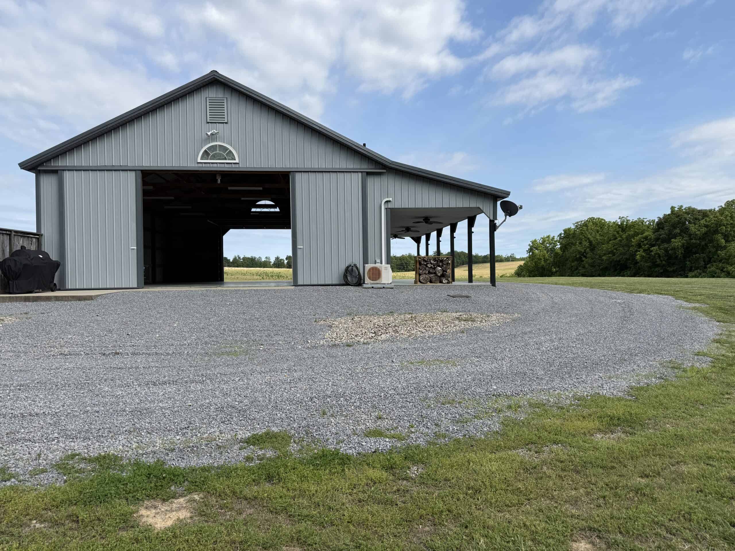 Barndomimium, RV Hook-Up & 11 Acres adjacent to Green River Lake Campbellsville, KY 42718