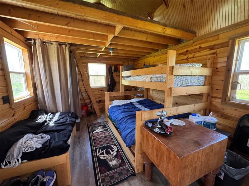 Hunting Base Camp on 40 acres in Kettle River, Minnesota