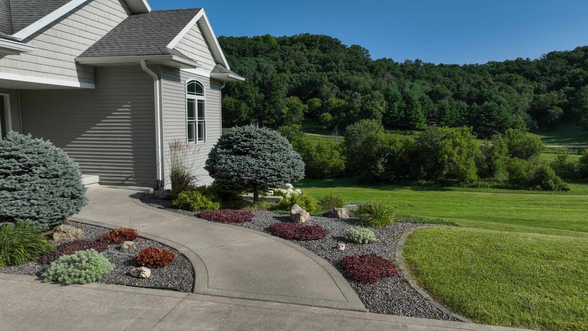 Luxury Vernon County Estate on 141 Acres with Organic Farmland, Views & Hunting