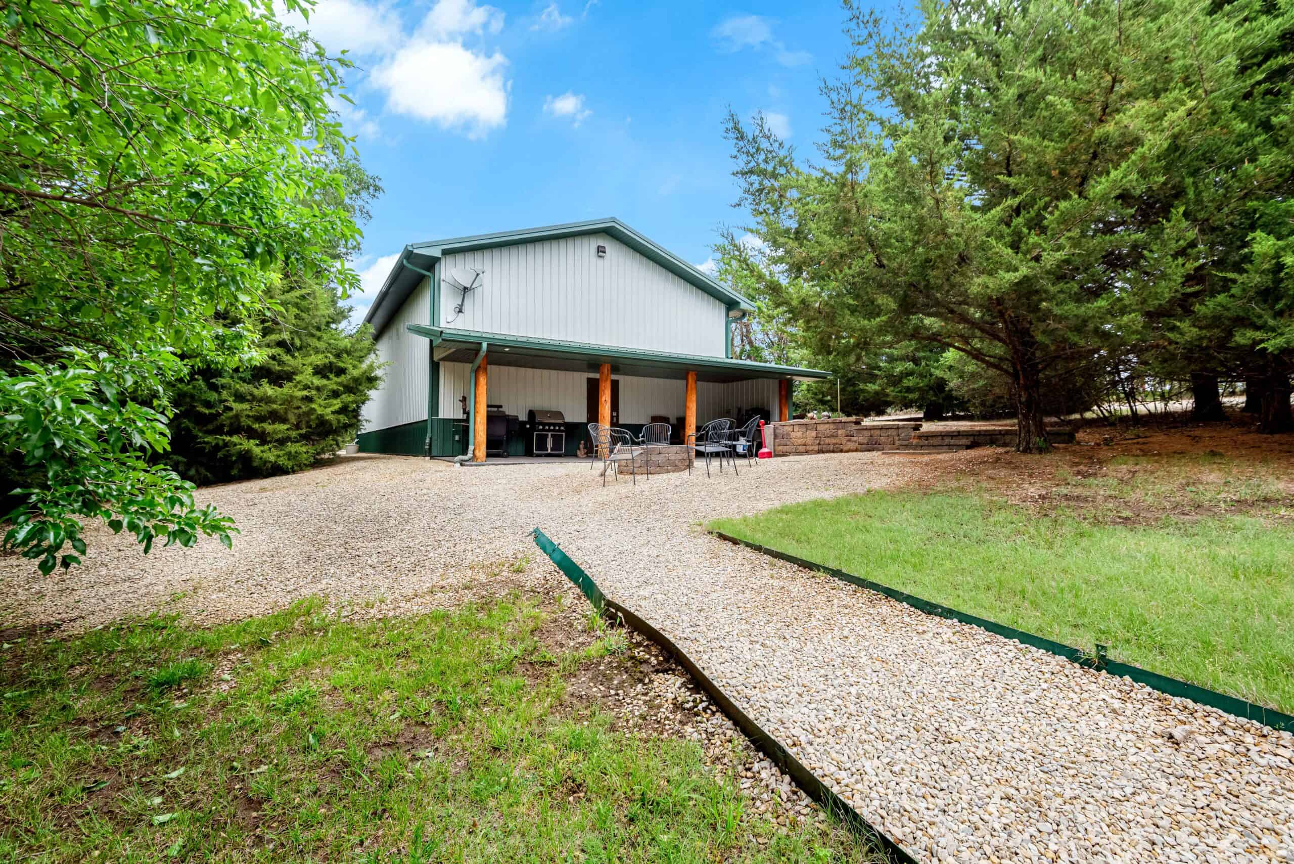 Established Kansas Outfitting Business with Lodge For Sale