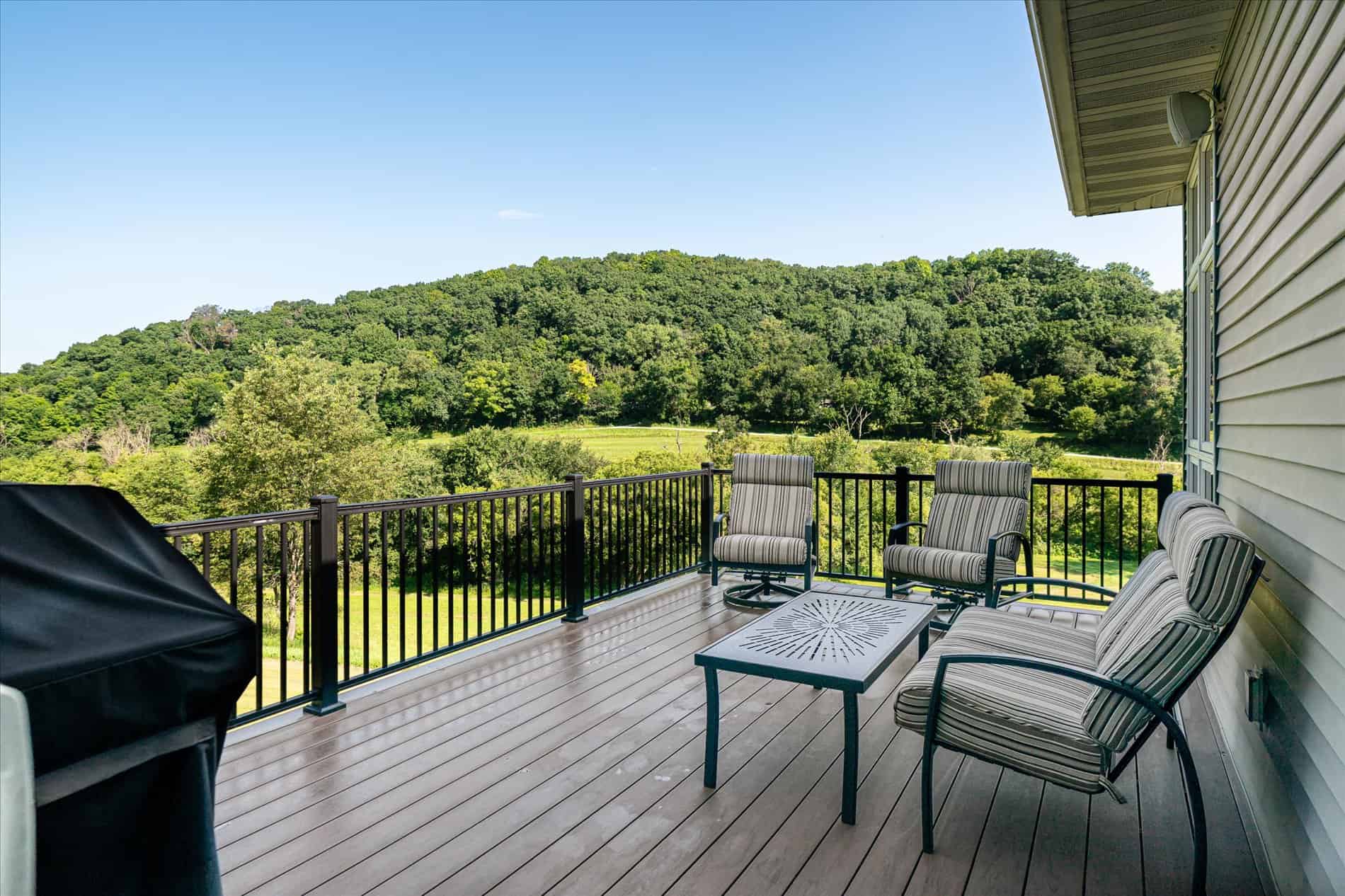Luxury Vernon County Estate on 141 Acres with Organic Farmland, Views & Hunting