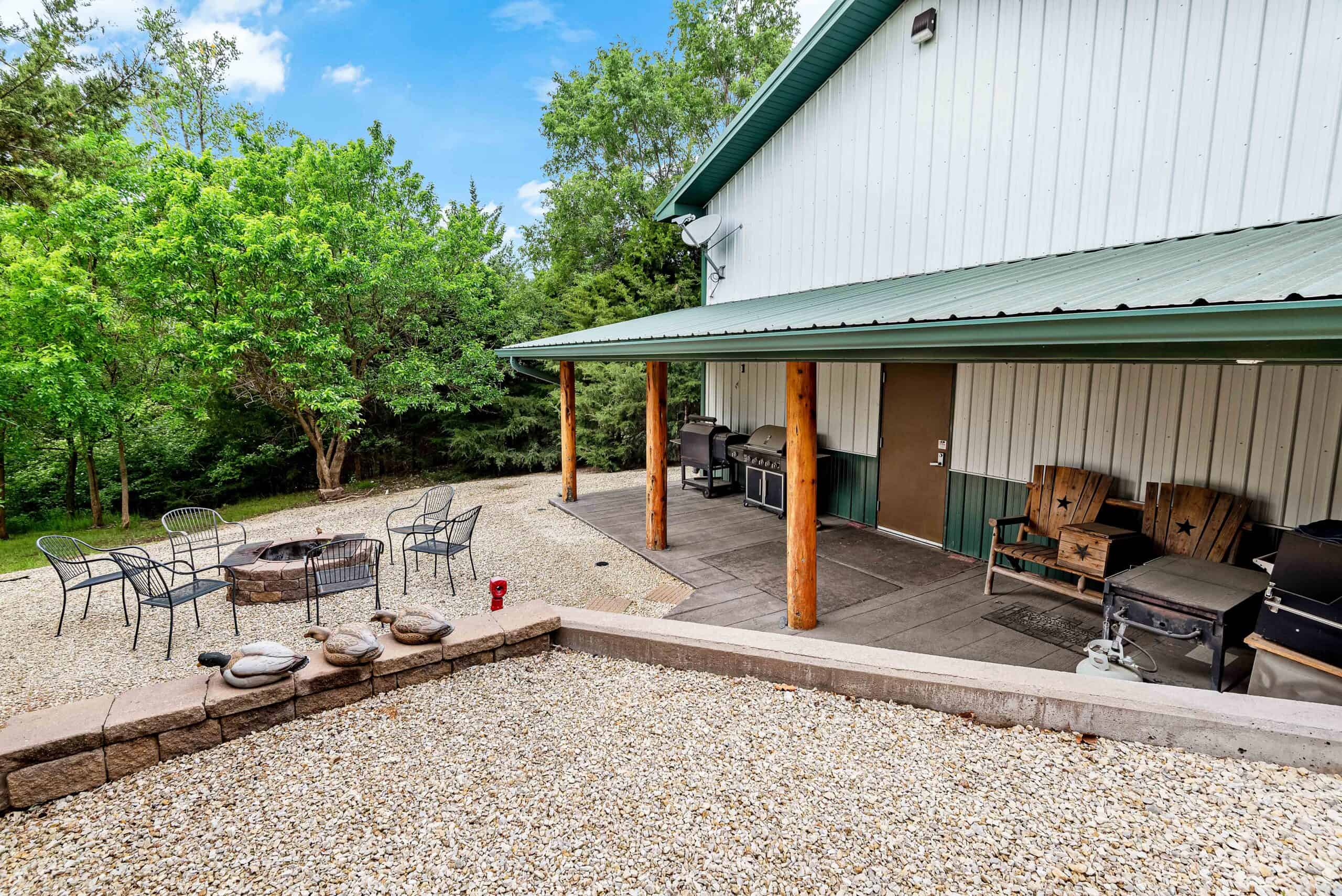 Established Kansas Outfitting Business with Lodge For Sale