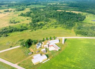 Town of Lewiston Columbia County WI 86+/- Acre Farm brought to you at Online Only Auction