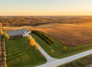 42+/- Acres with 4 Bedroom Home in Decorah IA