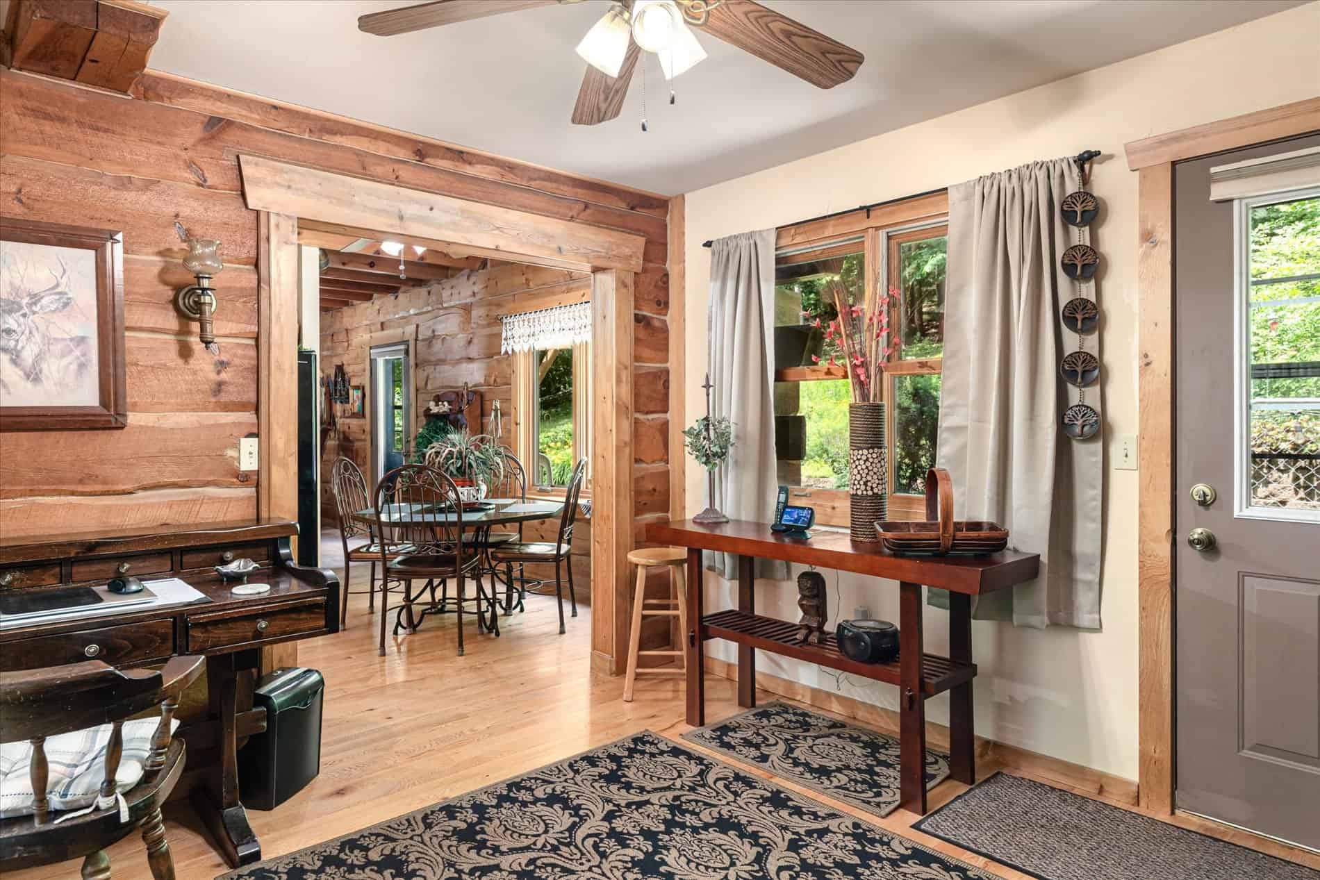 13.9 Wooded Acres, Log Home, SW Wisconsin Driftless Region For Sale