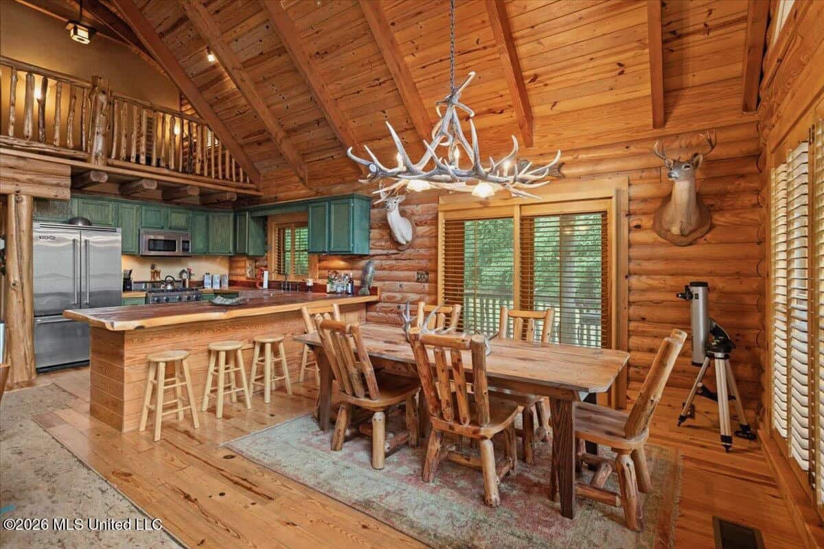 Log Cabin on 25 Acres with Ponds in Southwest MS