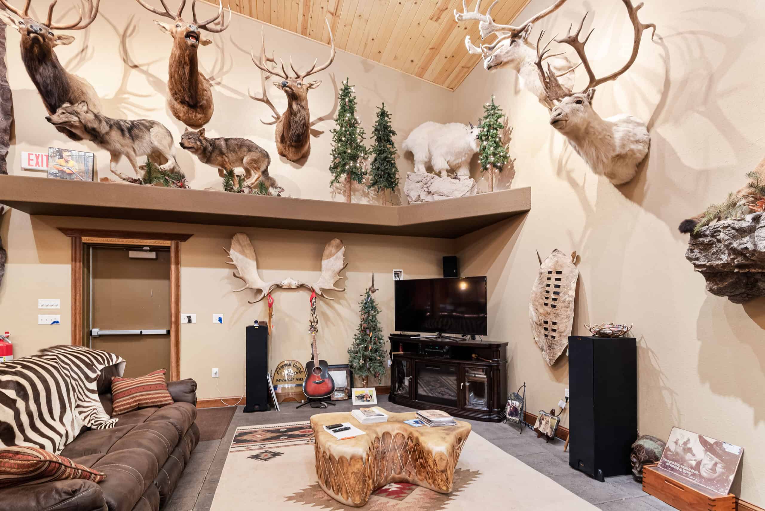 Established Kansas Outfitting Business with Lodge For Sale