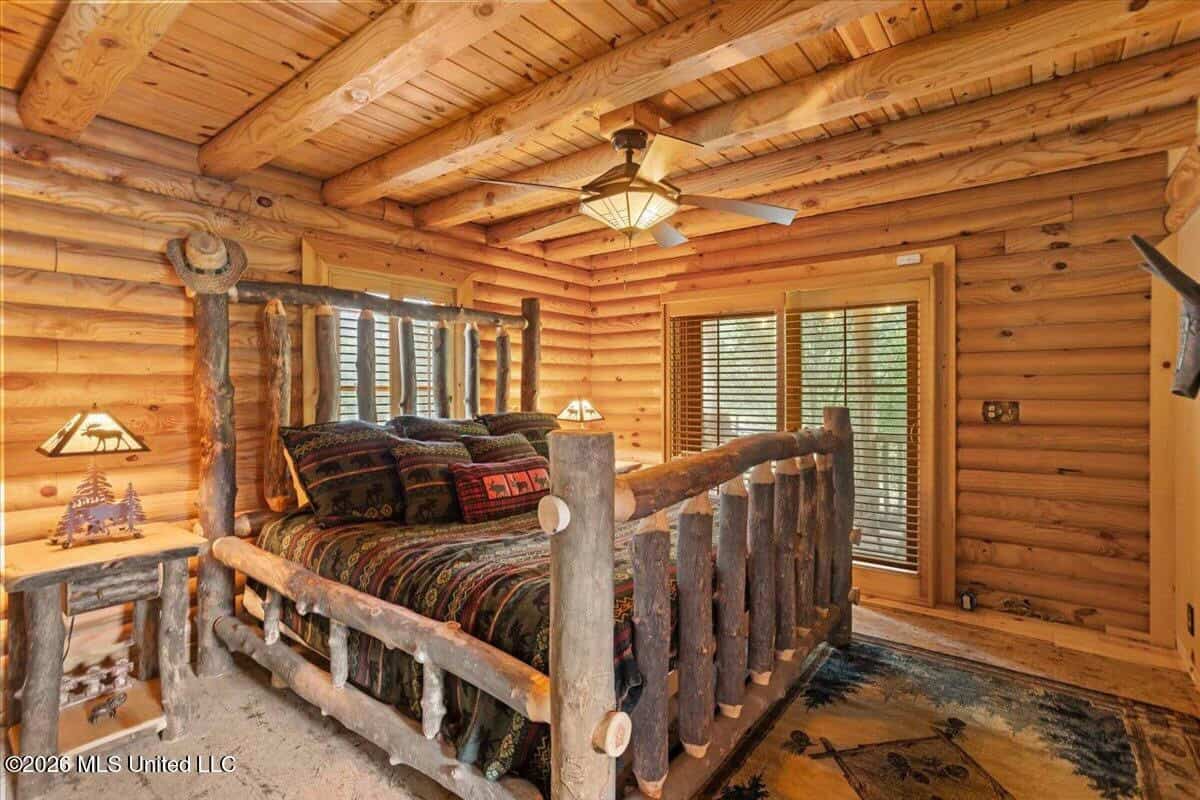 Log Cabin on 25 Acres with Ponds in Southwest MS