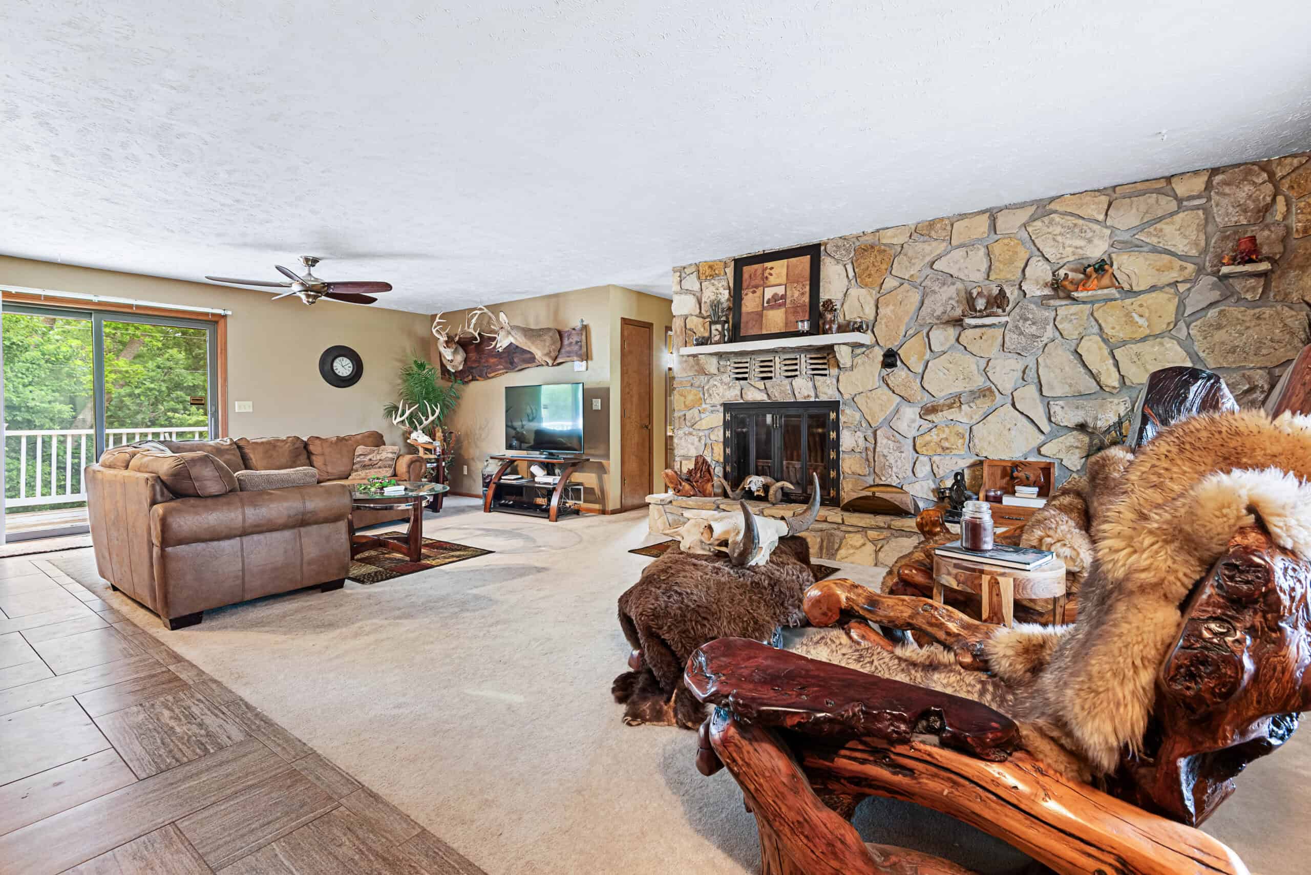 Established Kansas Outfitting Business with Lodge For Sale