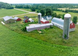 Town of Lewiston Columbia County WI 86+/- Acre Farm brought to you at Online Only Auction