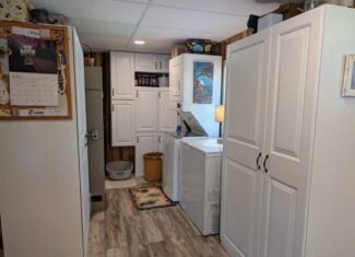 Updated Canada Creek Ranch Cabin on Three Lots Atlanta MI