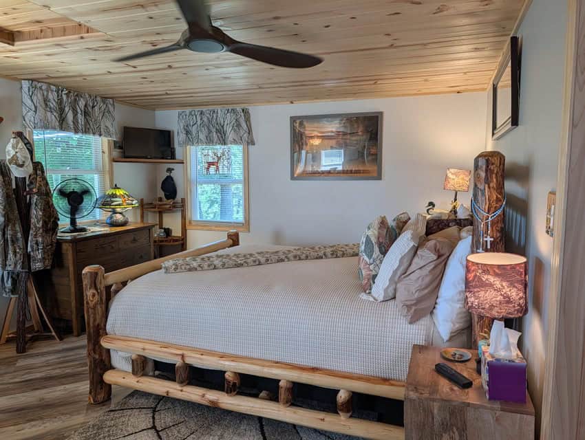 Updated Canada Creek Ranch Cabin on Three Lots Atlanta MI